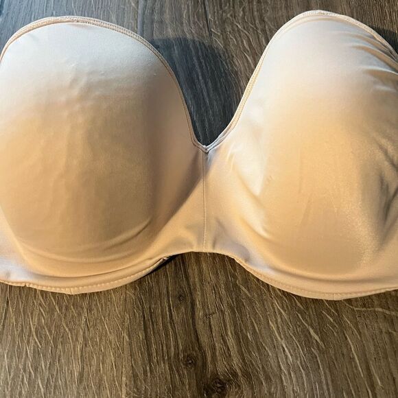 Bali® One Smooth U Underwire 8-Way Convertible Bra DF6562 - Picture 3 of 6